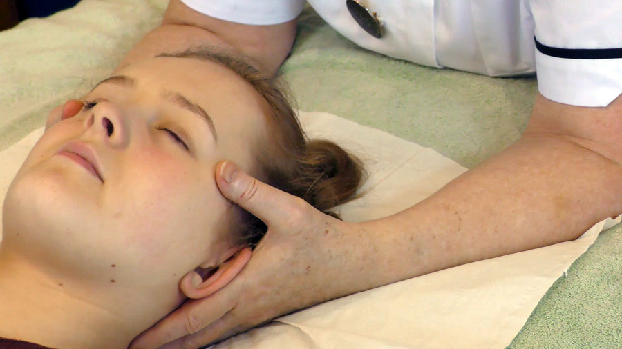 What is CranioSacral Therapy, how does it work and what are its benefits?